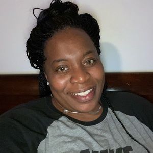 Meet your Posher, Regina